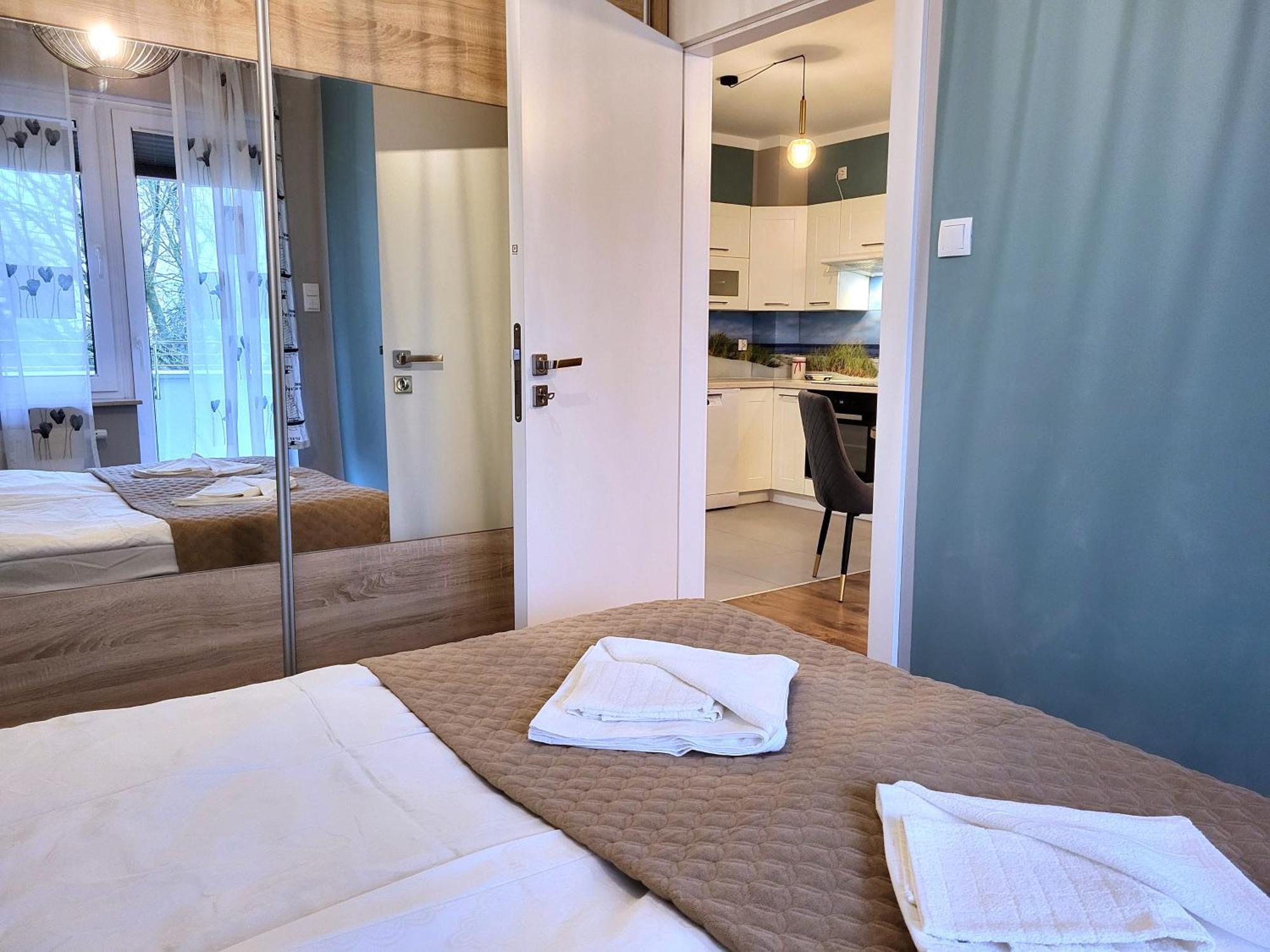 Miodowy Dom Exspanse Apartament 2 Lub 3 Pokoje Z Tarasem I Parkingiem Kołobrzeg Eksteriør billede